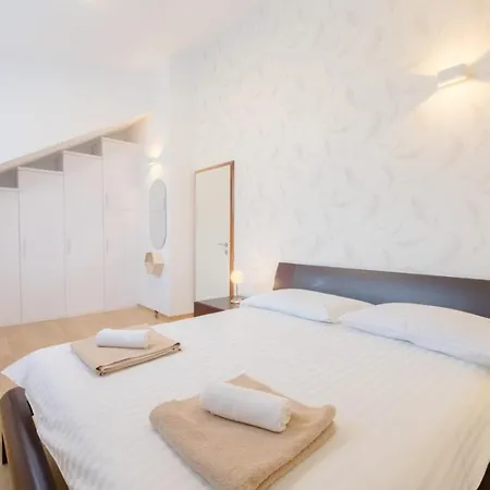 Apartmani Krilo Podstrana Exterior photo